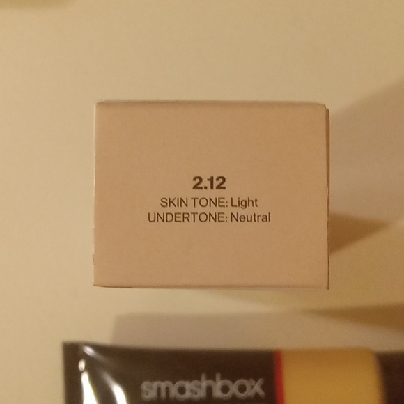 Smashbox Studio 24 Hour Foundation BNIB - Picture 2 of 2